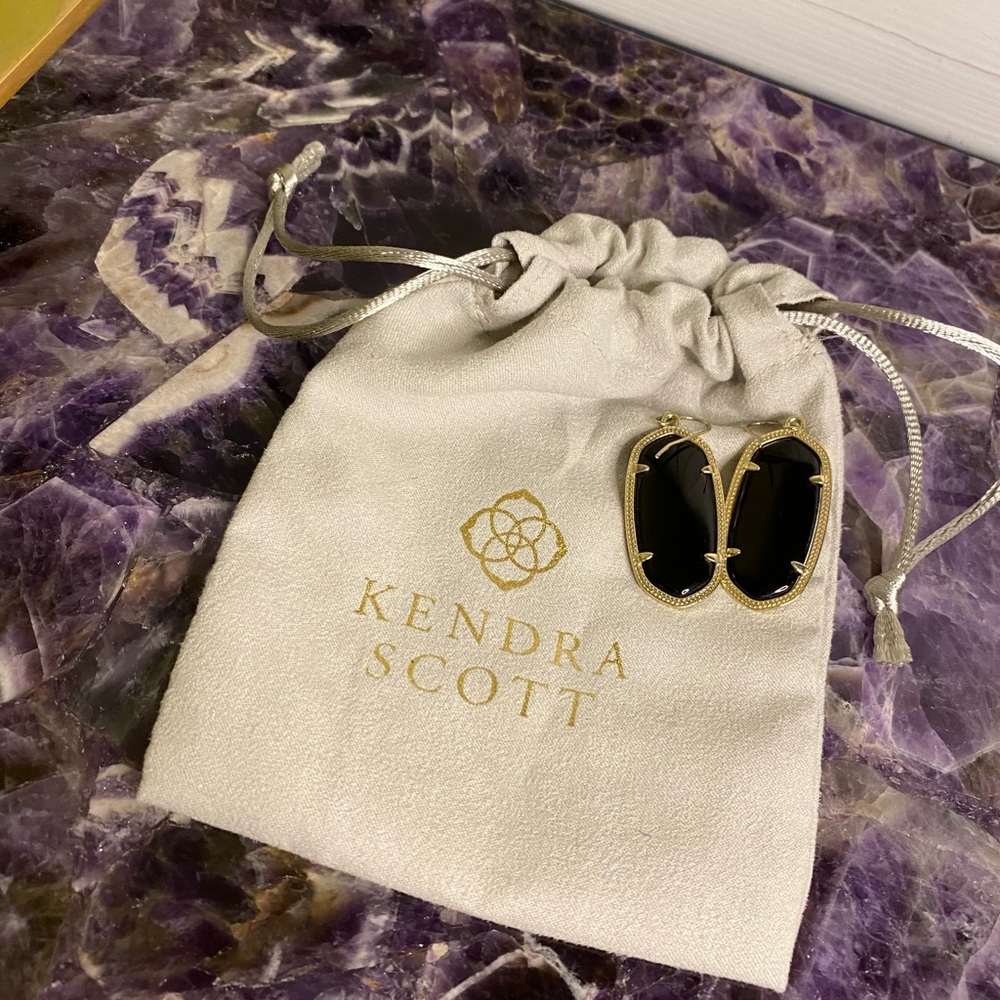 Kendra Scott black & gold Elle earrings